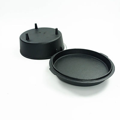 » turco Oven Pre Seasoned Matt Black del ghisa 31X14 con le gambe