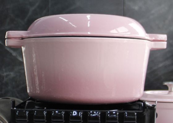 Il rosa ha smaltato il ghisa pre esperto Pan Lid And Dutch Oven 2 in 1
