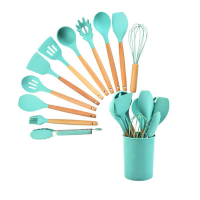 Utensili da cucina antiaderanti del silicone del commestibile messi per resistere alle temperature elevate