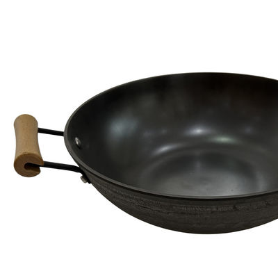 Wok cinese della padella versatile del ghisa 12Inch con la maniglia termoresistente