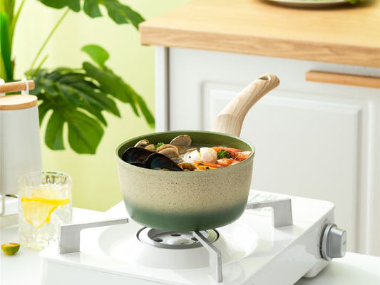Casseruola di alluminio del wok del ghisa con non il rivestimento del bastone e le maniglie termoresistenti