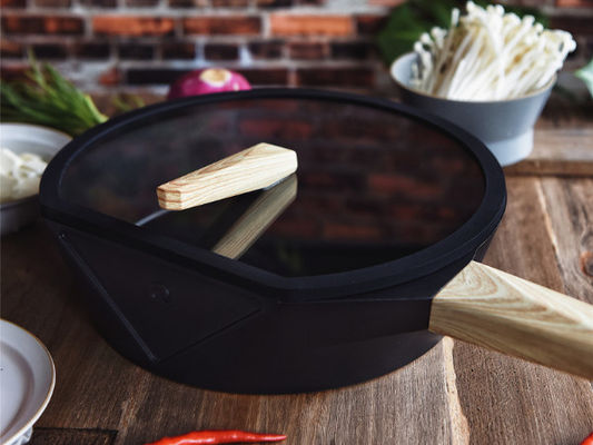 La padella resistente 9.5Inch del graffio non attacca con rivestimento di rame