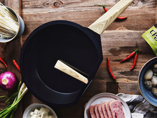 Oven Safe Aluminum Frying Pan 10.25Inch con la maniglia del silicone