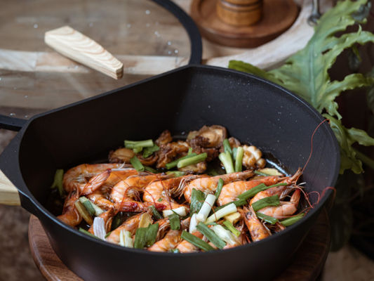 Padella di alluminio 8Inch non del bastone versatile per induzione Cooktops