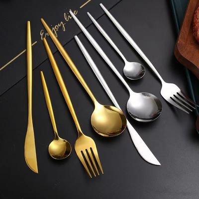 La coltelleria di acciaio inossidabile del classico 304 ha fissato la sofisticazione senza tempo