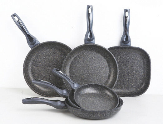 Set di pentole da cucina in alluminio non appiccicoso da 5 pcs